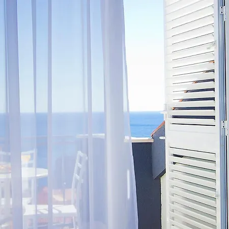 Palace 4 Placa Apartament