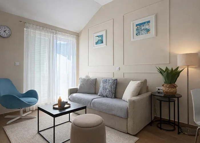 Palace 4 Placa Appartement *