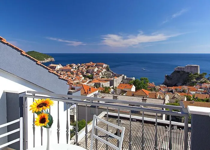 דירה Palace 4 Placa